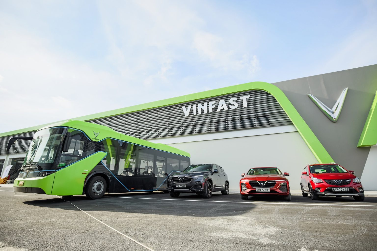 Xe buýt điện VinBus Hóc Môn