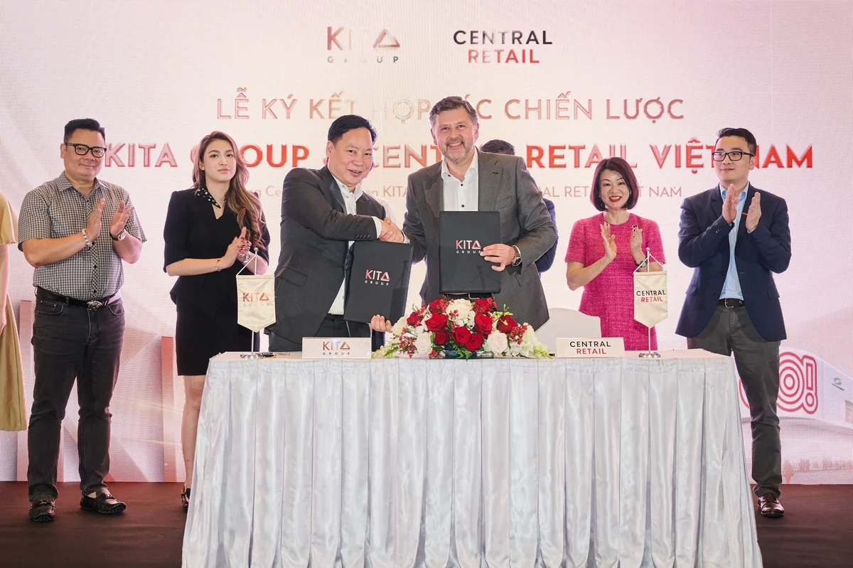 Nghi thức trao biên bản thỏa thuận hợp tác phát triển dự án Kita Aqua Avenue Nghi thức trao biên bản thỏa thuận hợp tác phát triển dự án Kita Aqua Avenue